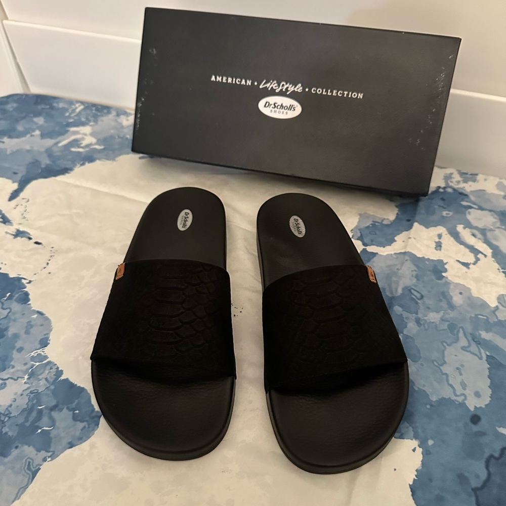Dr Scholls “Palm” slides in a size 9 New in Box